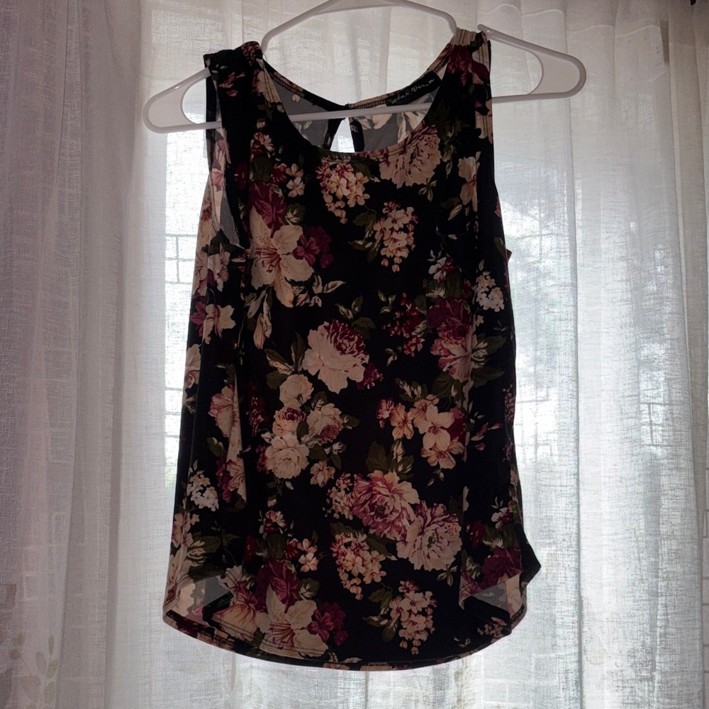 Floral Sleeveless Top - Black and Pink